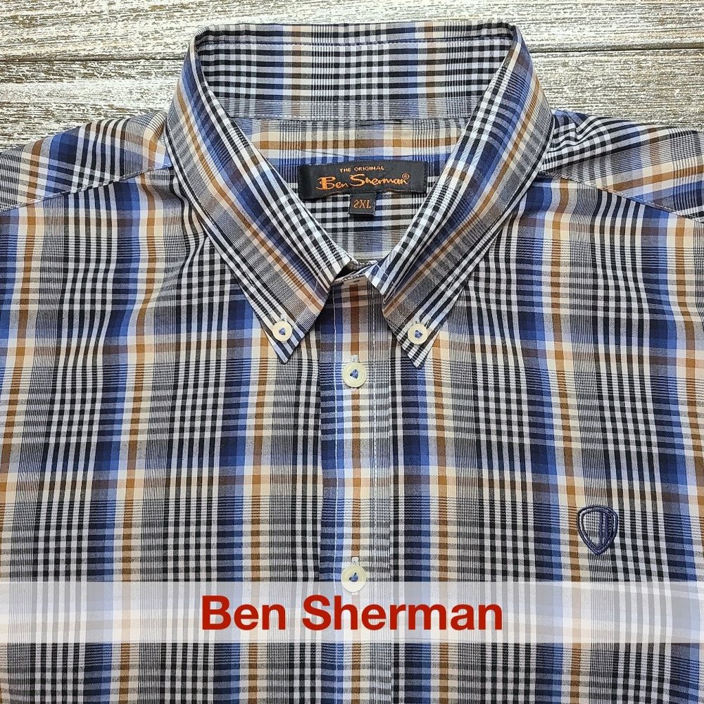 Ben Sherman • Plaid Button Collar